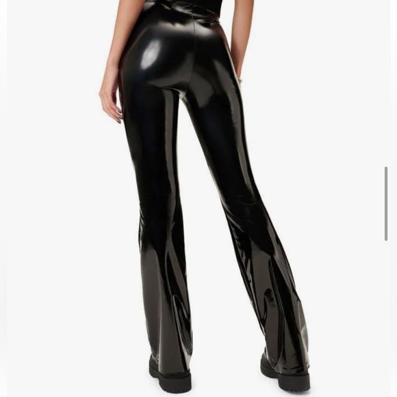 NEW! Good American pull on Glossy Black liquid vinyl Flare Pants - Picture 3 of 14
